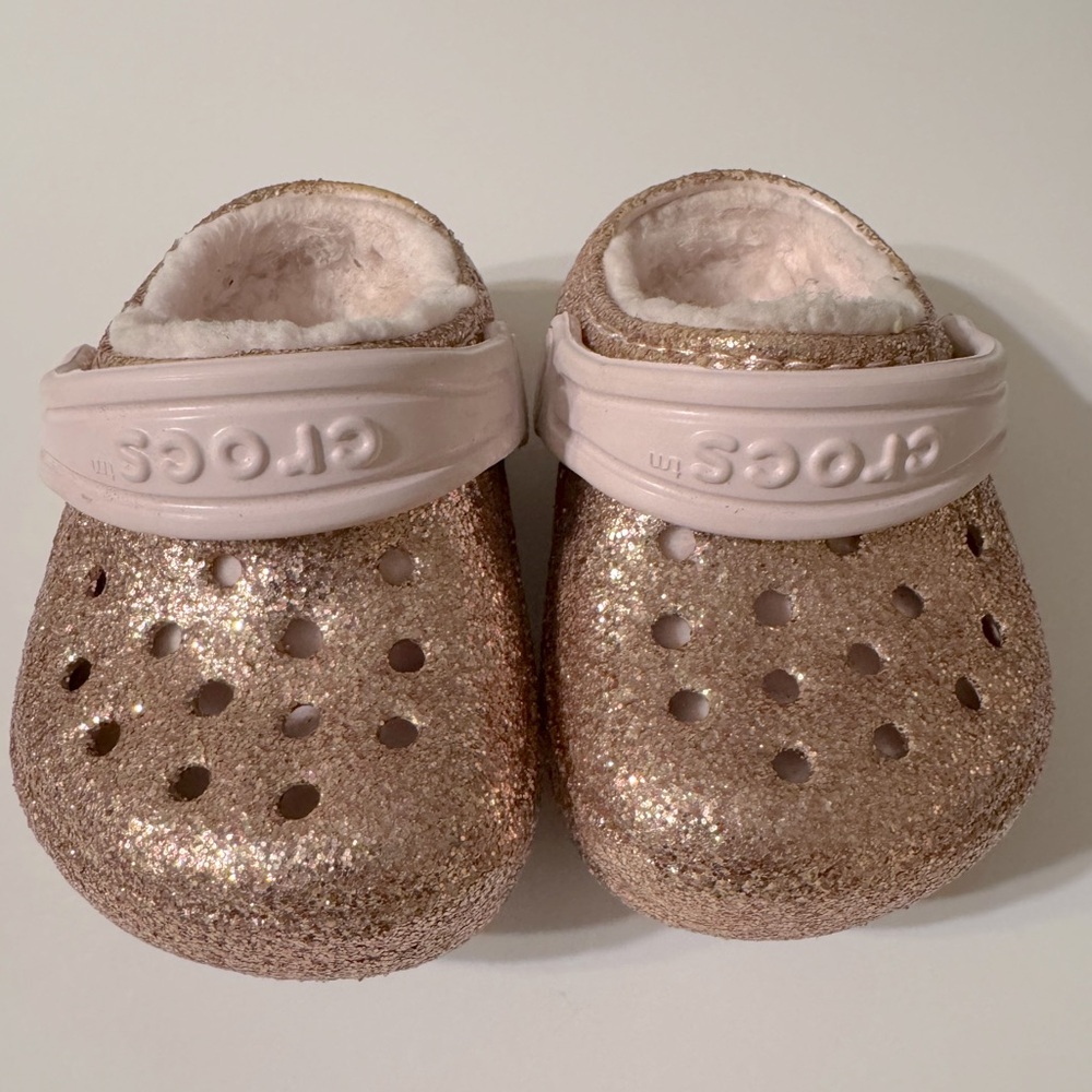 Crocs Rosegold Fleece Lined shoes